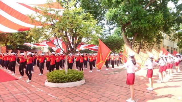 Áo cờ đỏ sao vàng trường THCS Lê Hồng Phong - Hình 1