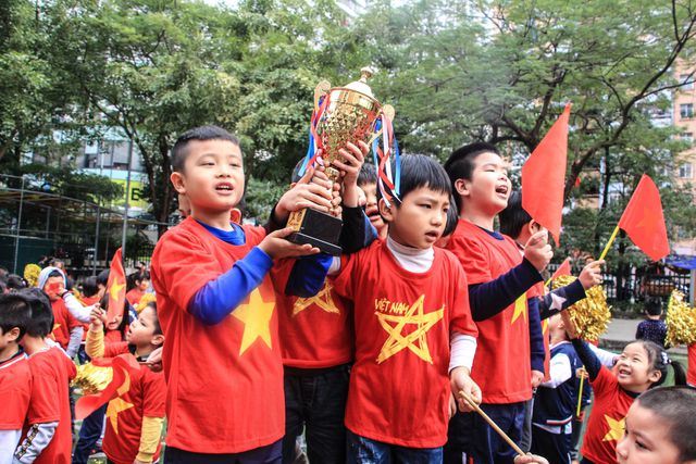 Áo cờ đỏ sao vàng trường tiểu học Đằng Hải - Hình 3