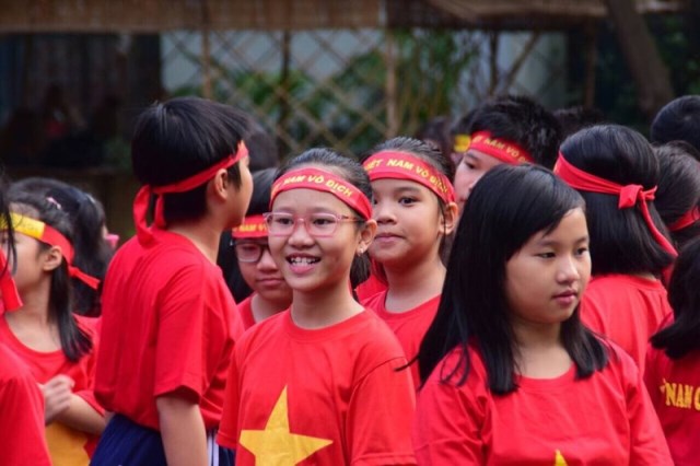 áo cờ đỏ sao vàng trường tiểu học Nguyễn Văn Trỗi - Hình 5