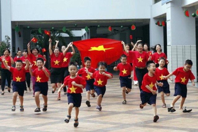 áo cờ đỏ sao vàng trường tiểu học Nguyễn Văn Trỗi - Hình 7