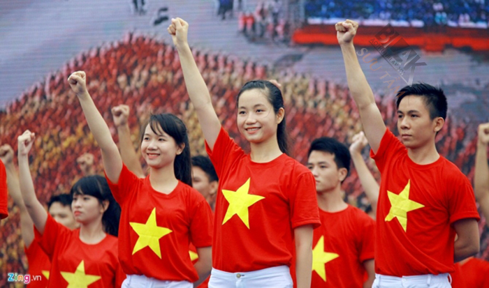  Hình ảnh đẹp với áo cờ Việt Nam