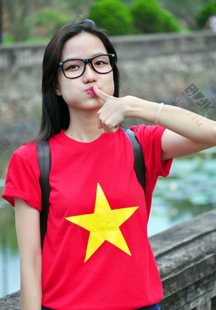  Áo lá cờ Việt Nam là biểu tượng của lòng yêu nước, niềm tự hào dân tộc