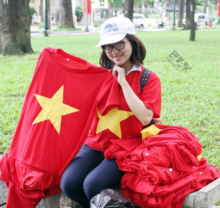 Giá áo cờ Việt Nam phụ thuộc vào những yếu tố nào?
