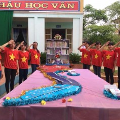 Áo cờ đỏ sao vàng trường THCS Nguyễn Trãi