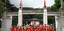 Áo cờ đỏ sao vàng trường tiểu học Nguyễn Du