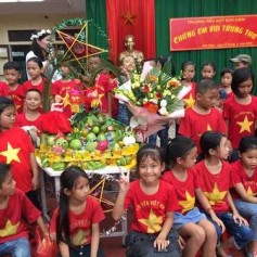 Áo cờ đỏ sao vàng trường tiểu học Sơn Diệm