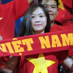 Mặc áo cờ Việt Nam giúp kết nối triệu trái tim