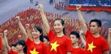 Áo cờ Việt Nam – Hình ảnh đẹp cho sự kiện