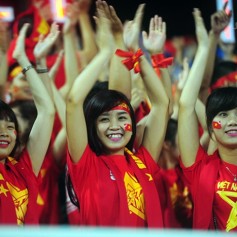 Cách mua áo cờ Việt Nam